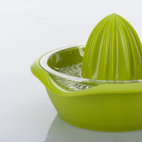 Westmark Zitrus- und Orangenpresse »Limetta«, 0,5 l, apfelgrün 3091227A